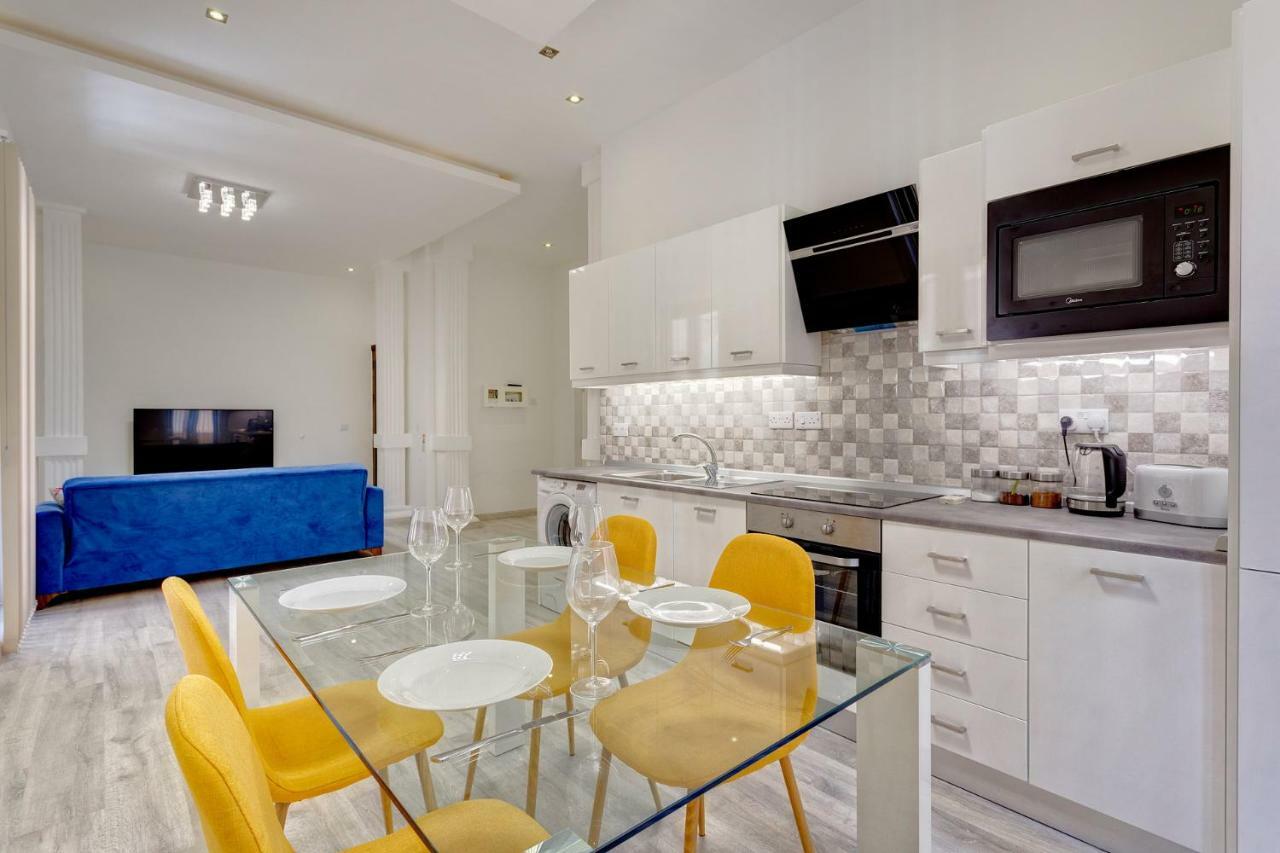 Stylish 2 Bedroom Apartment In An Amazing Location Sliema Exterior photo